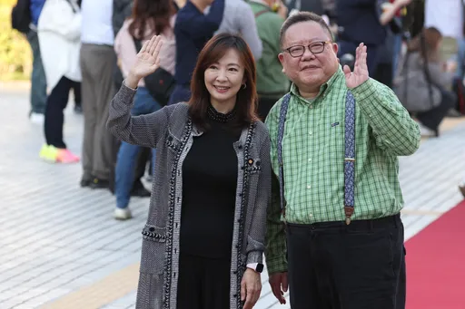 郭昱晴曾學他爬樹!與韓國瑜立院相見先「自首」 他一句話化解尷尬