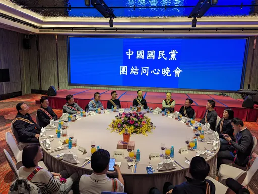 傅崐萁嘆「國民黨一貧如洗」 朱立倫辦共識營稱:我有準備黑卡