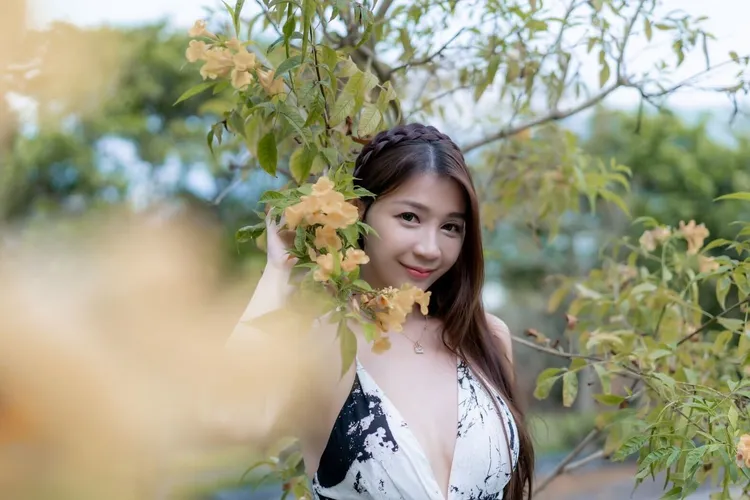 恩齊兼具知性美，博學多聞的特質讓粉絲對她印象深刻。