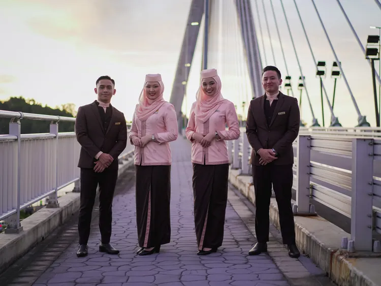 汶航卓越的服務品質甫於去年12/1世界旅遊獎（World Travel Awards）四度蟬聯「世界最佳機組人員」獎項。業者提供