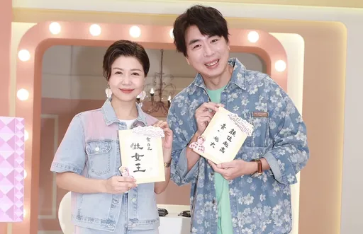 梁赫群獲贈「顏值越高 責任越大」 眾人抗議弄錯標語