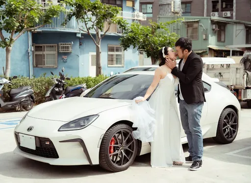 筋肉媽媽首曬老公!遠距夫妻2地跑 前夫貼全家福反應曝光