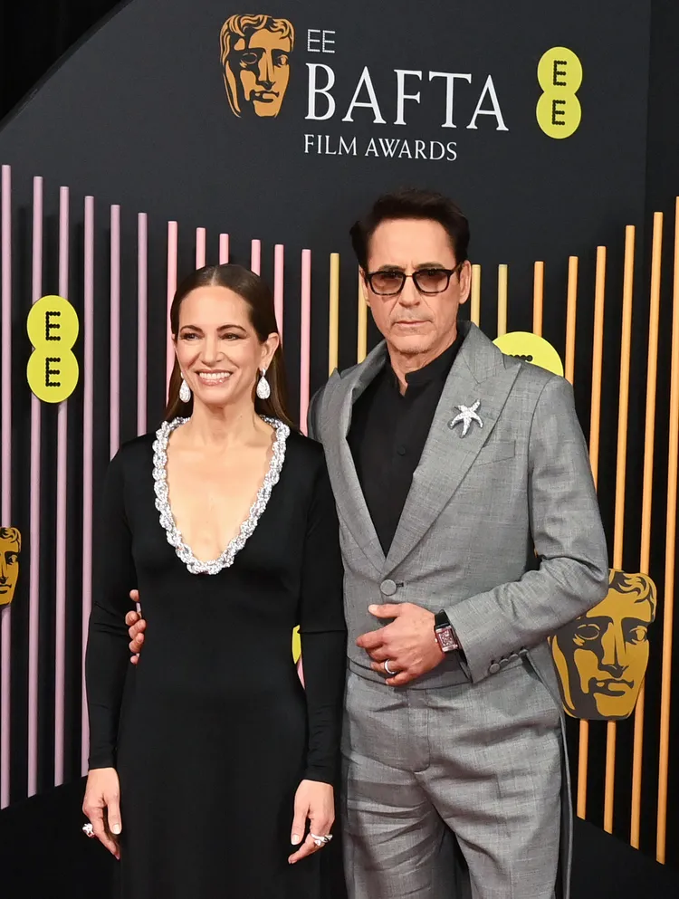 小勞勃道尼（右）奪下英國影藝學院電影獎最佳男配角獎。品牌提供