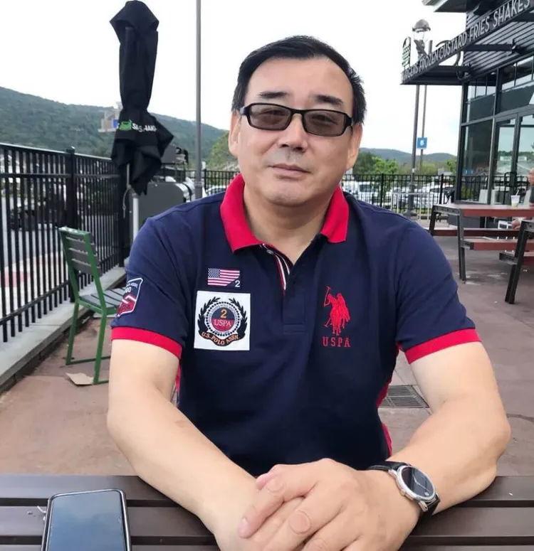 澳洲籍華裔作家楊恆均資料照片。翻攝X平台/yanghengjun）