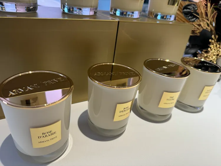 ARMANI/PRIVÉ高級訂製居家香氛蠟燭，各175g／3500元。張家玲攝