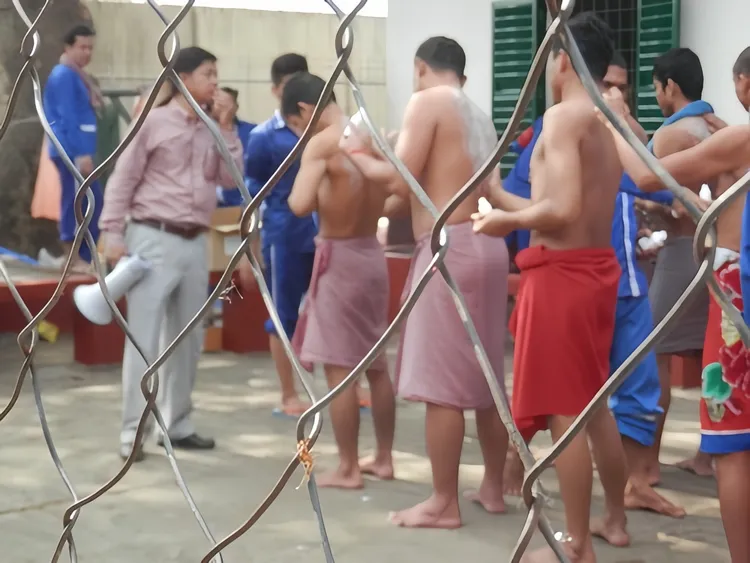 柬埔寨監獄實景。翻攝自臉書粉專「泰國清邁象 Chiang Mai Elephant」