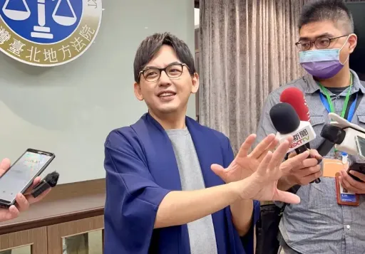 黃子佼一動作疑復出 恩師張小燕、好友Lulu曝他近況