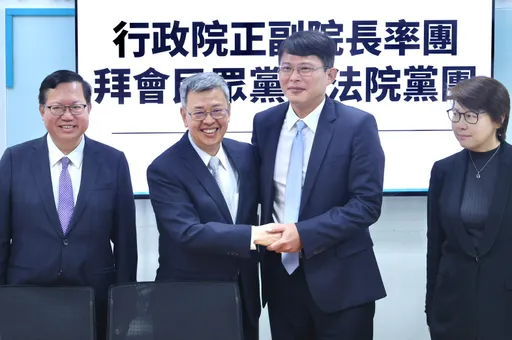 黃國昌告御狀!為這事替柯文哲抱屈 陳建仁答應將了解狀況