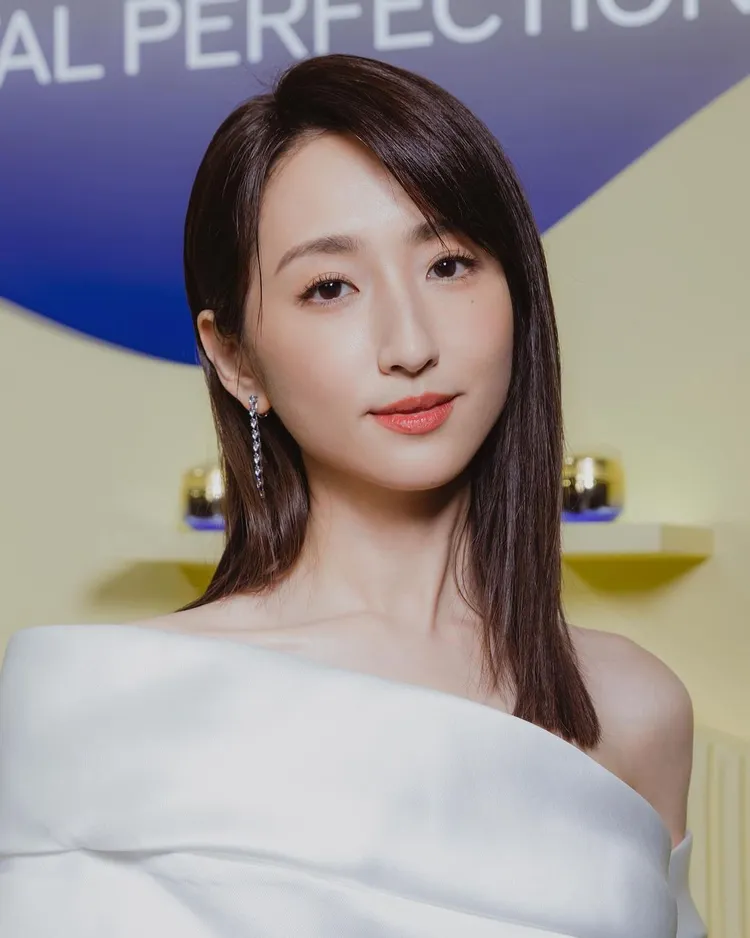 柯佳嬿現身資生堂在泰國舉辦的活動，展現絕佳好膚質。翻攝柯佳嬿IG