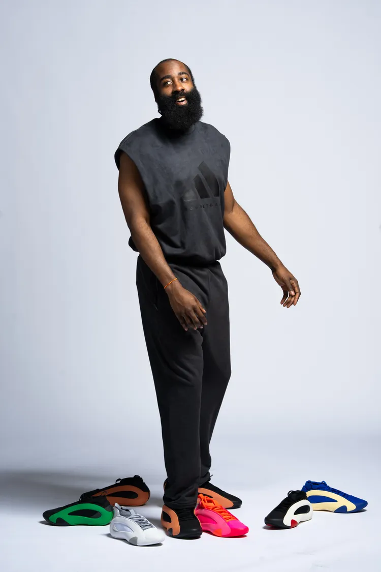 Harden親自打造Harden Vol 8獨家配色。品牌提供