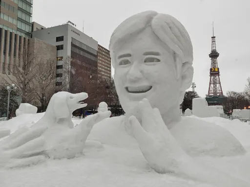 札幌雪祭睽違4年華麗登場 大谷翔平和愛犬、《黃金神威》雪雕必看