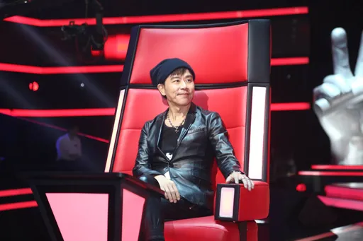 伍思凱傳1天賺25萬元！投資事業曝光　還獲頒賓士車