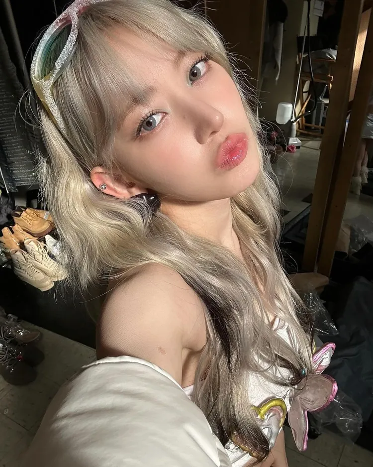 翻攝自宮脇咲良IG