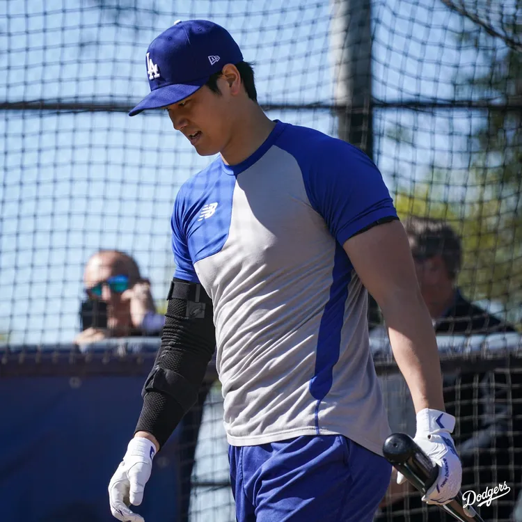 大谷翔平練習揮棒。圖取自Dodgers推特( X ) 