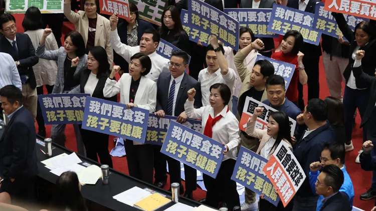 陳建仁報告前，遭藍委搶場子杯葛。莊宗達攝