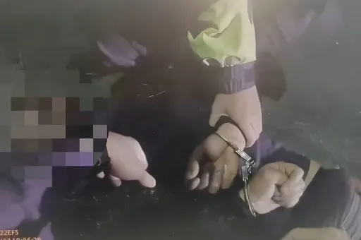 酒后心情不佳乱吼叫遭劝阻　男子恼羞成怒砸车、伤人反被制伏