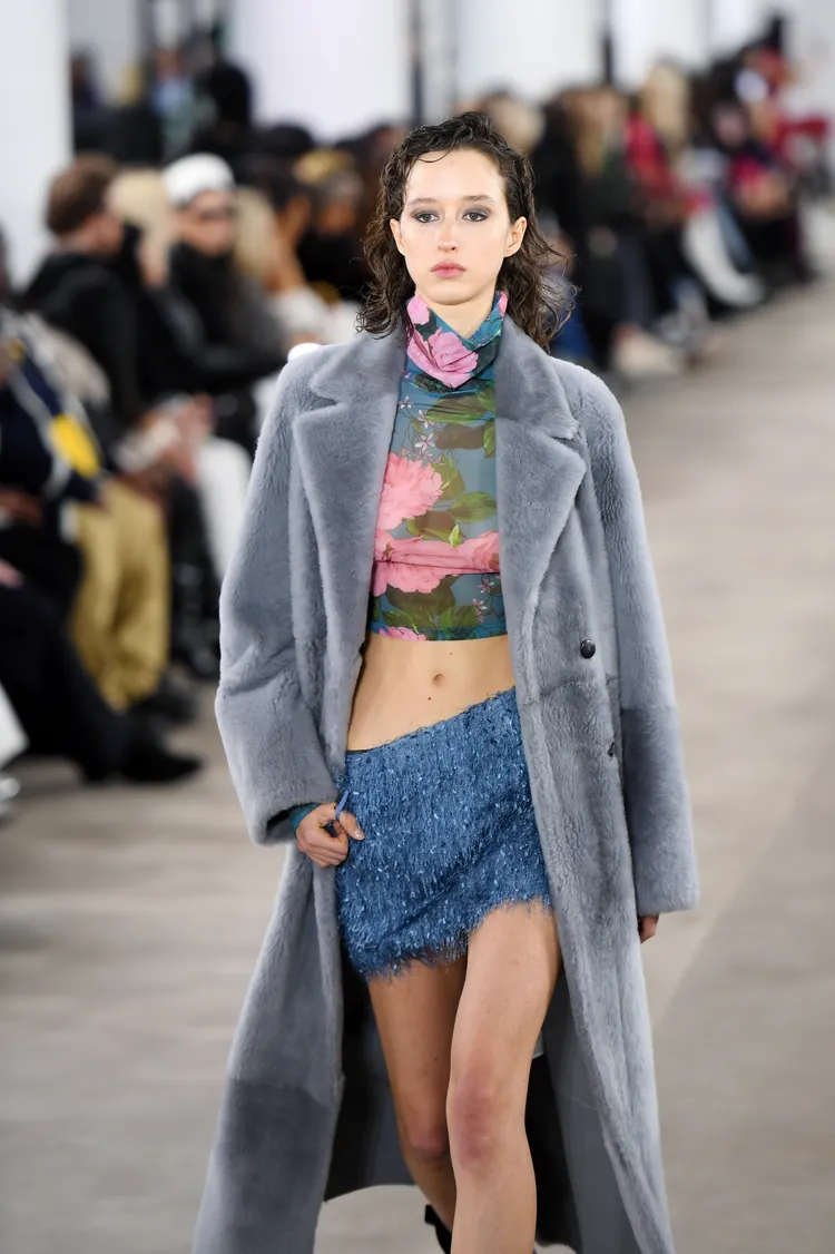 中國品牌「玖姿」秋冬大秀11日在紐約時裝周登場。新華社