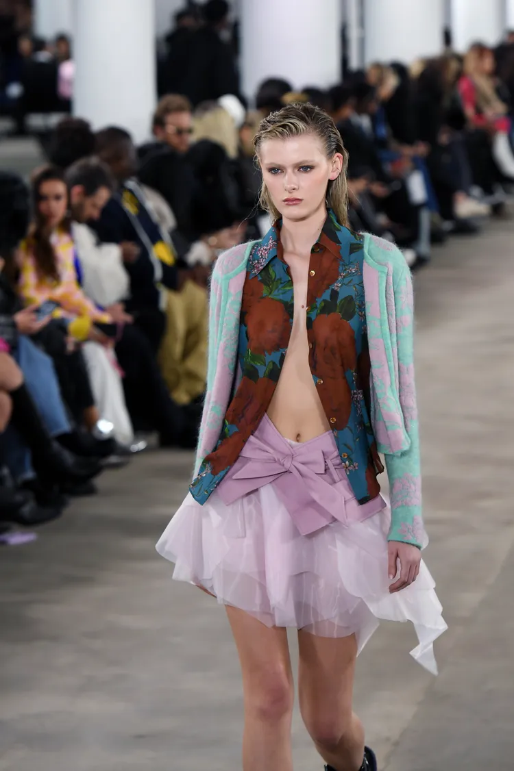 中國品牌「玖姿」秋冬大秀11日在紐約時裝周登場。新華社