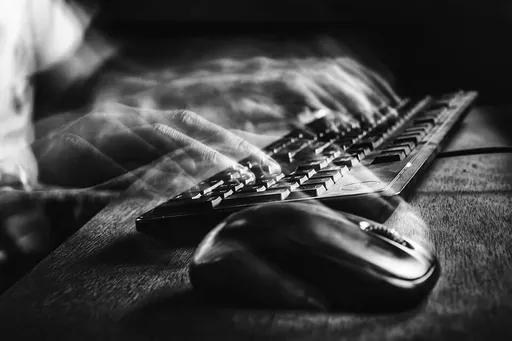 軍情局公文疑遭上網兜售 曝開節目邀訪中國人!發掘推展情戰工作