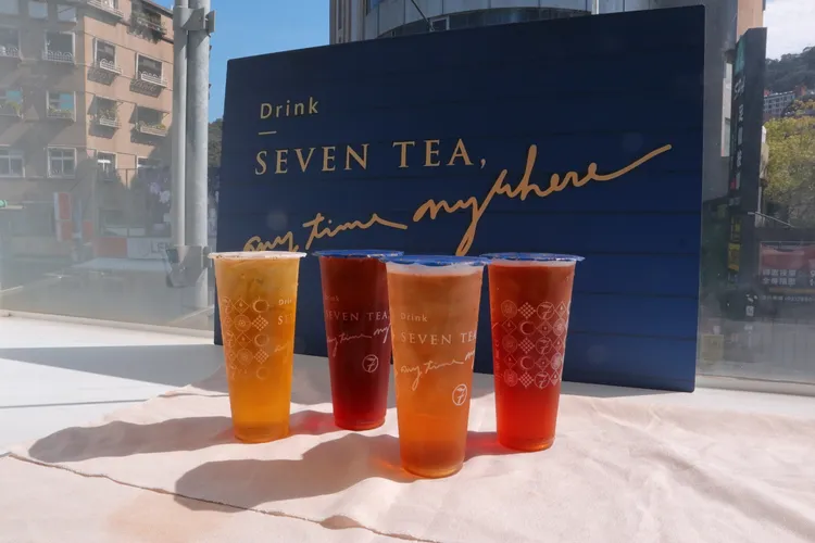 七盞茶7款茶買1送1。業者提供