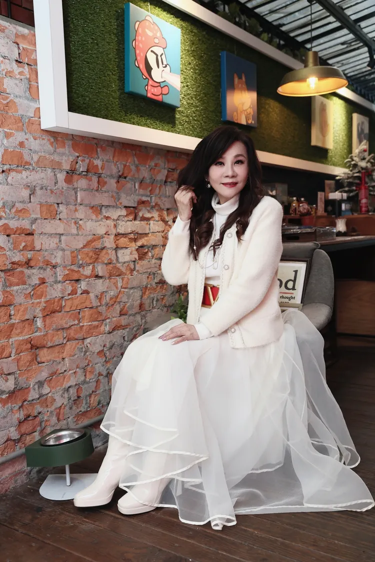 龍千玉唱紅《用心》、《男人情女人心》、《風中的玫瑰》等多支夯曲，卻始終與金曲獎無緣。彭欣偉攝