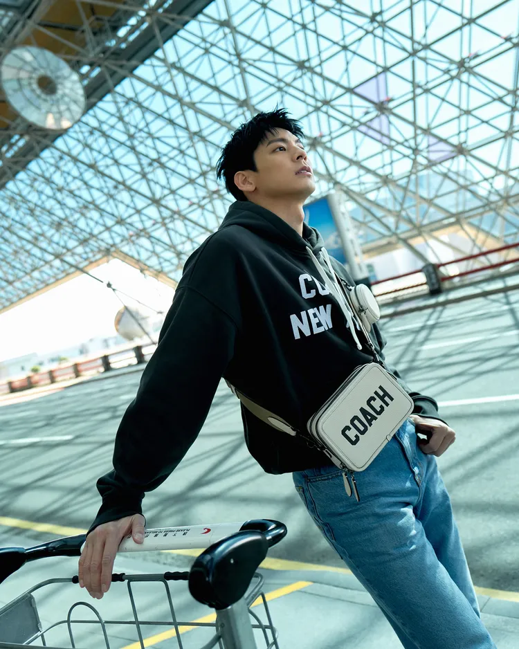 林柏宏準備飛往美國欣賞COACH的2024 Fall秋季大秀。品牌提供
