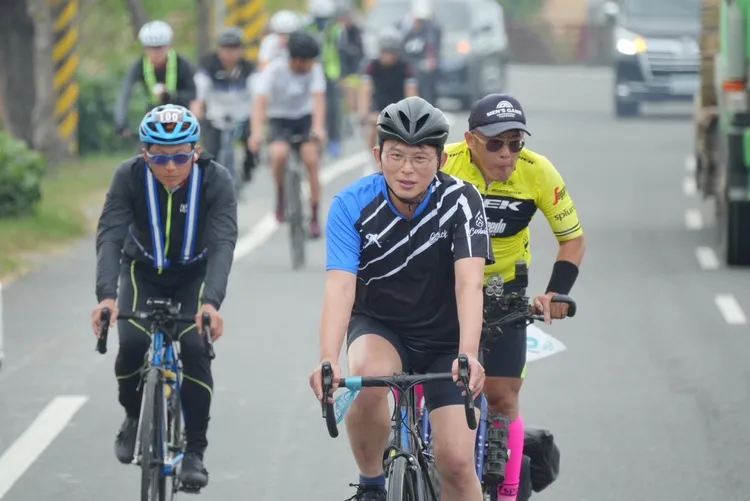 柯文哲拼一日北高，黃國昌也參與。民眾黨提供