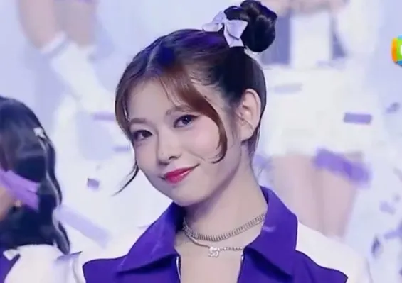 主題曲MV的C位日本妹子池間琉杏。翻攝CHUANGASIA創造營亞洲微博