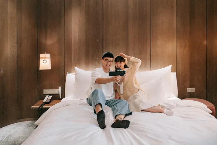 「花蜜微旅」住房專案，平日雙人入住含早餐每房每晚5,900元起。北投老爺提供