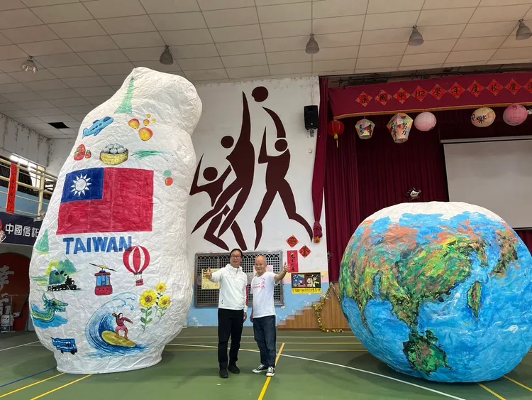 2024平溪天燈節台灣、世界兩大主燈。觀光局提供