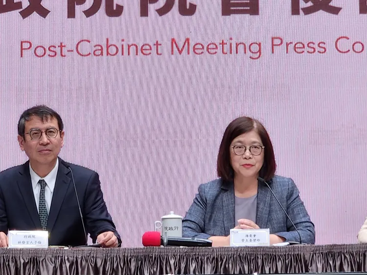 管碧玲闢謠網路造假她與段宜康的對話，是認知作戰，重申海巡不會粗暴對待大陸漁民。資料照 施智齡攝