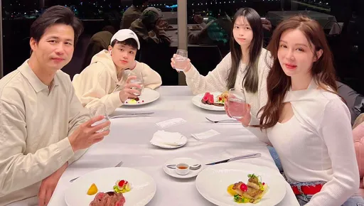 大嫂團Ivy年夜飯嗑高檔法式料理 見孩子餐畢衝泡麵店「心在滴血」