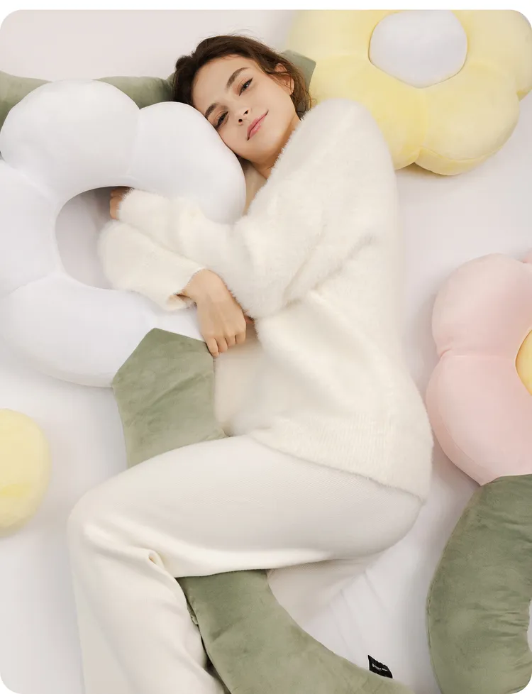 ONEBOY HOME可愛花朵抱枕，可愛又實用，舒壓又療癒！