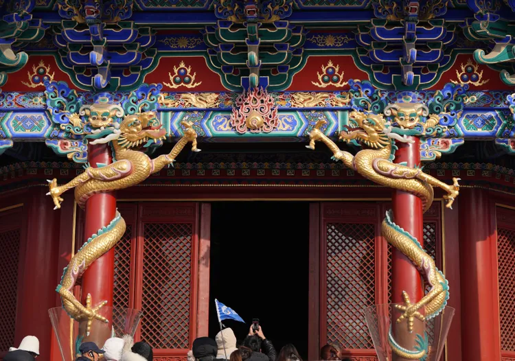 瀋陽故宮，金龍盤柱。新華社