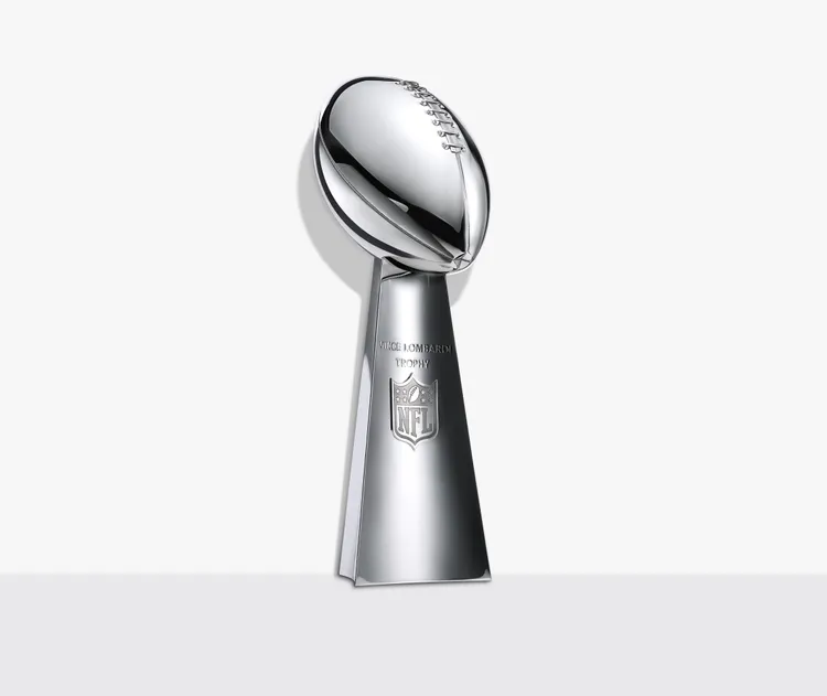 Tiffany延續傳統為超級盃打造冠軍獎盃。品牌提供