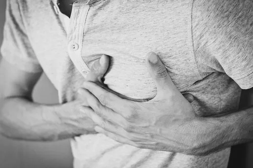 快就医!「三高」留意心肌梗塞5症兆 控脂4招找回健康