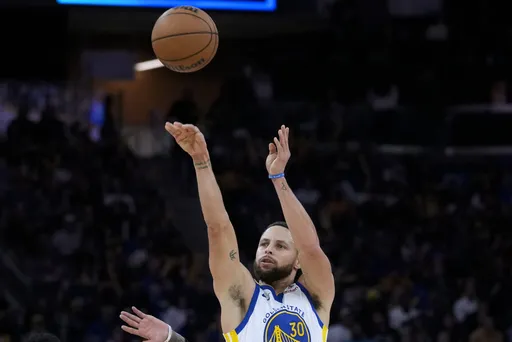 柯瑞一個人的武林!本季3分球數狠甩其他球員 還可挑戰這神紀錄