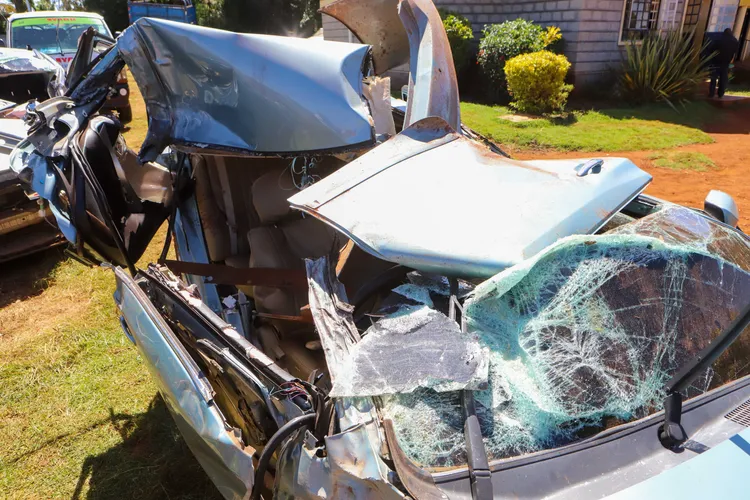 基普圖姆駕駛的Toyota Premio。新華社