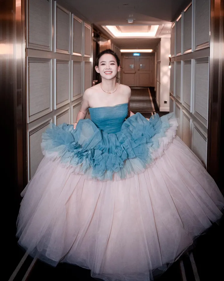 曾寶儀雖快50歲仍保養超好。翻攝自曾寶儀臉書