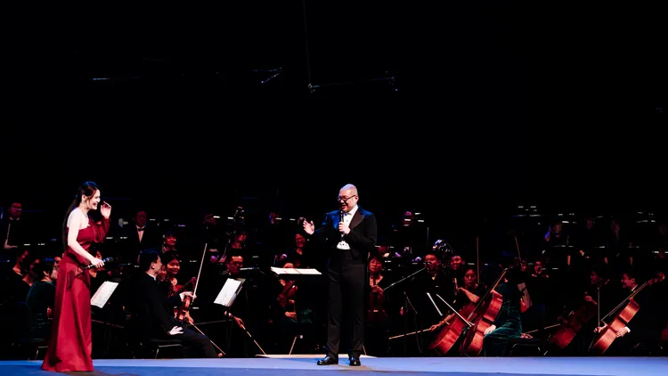 美聲歌后周蕙搭檔指揮大師簡文彬、長榮交響樂團及天生合唱團，共組流行與古典跨界菁英團。衛武營國家藝術文化中心提供