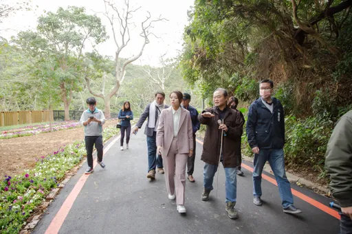 十八尖山改造工程完工啟用 高虹安:提供更優質休憩環境