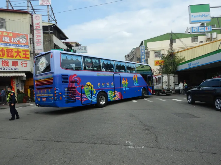 事故發生在北屯區水景街與東山路口。民眾提供