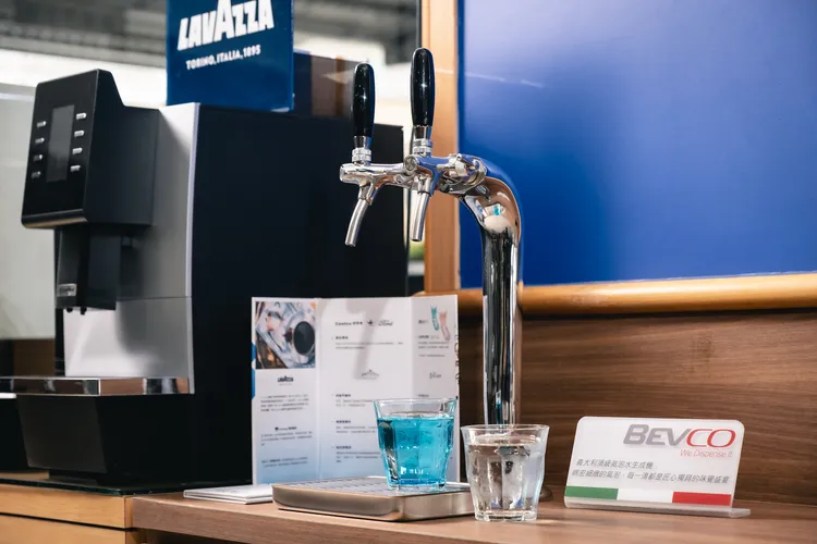 展示中心更進一步提供義大利BEVCO氣泡水和義大利氣泡水專用調飲糖漿Vincenzi。業者提供