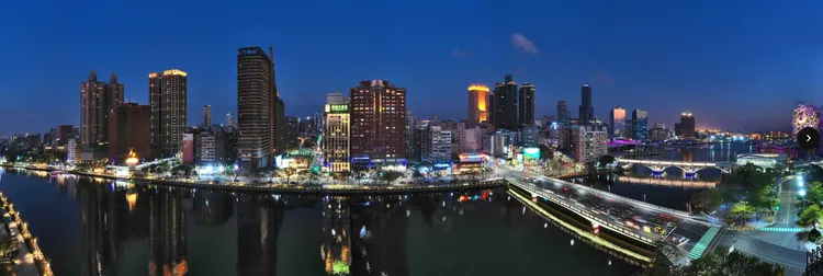 愛河風景區為整個亞洲新灣區發展核心，區段重大建設多。  興富發提供