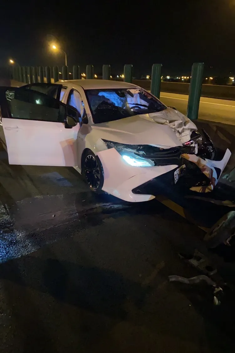 車禍現場一片狼藉。讀者提供