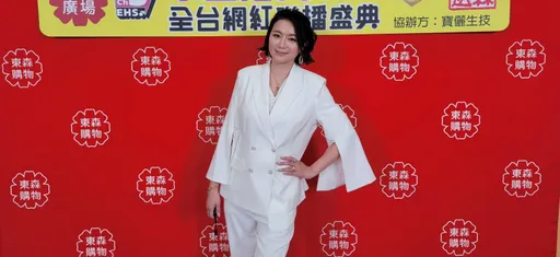李妍瑾冷冻胚胎明年植入 送老公飞机杯解决
