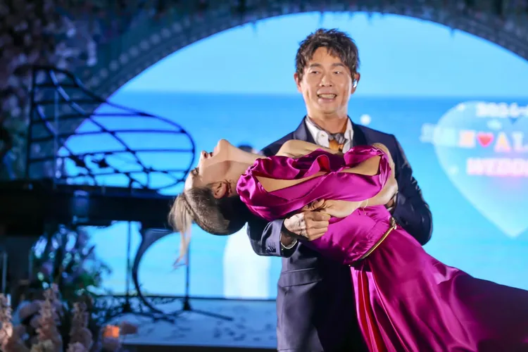 他讓老婆下腰。翻攝黃品源臉書