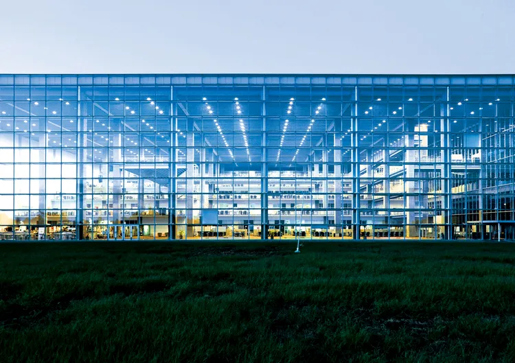 公立函館未來大學 。翻攝普利茲克建築獎官網 photo courtesy of Isao Aihara