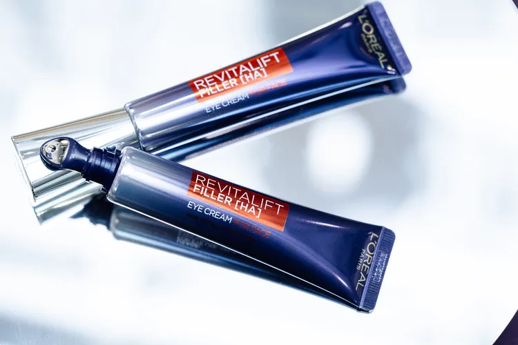 巴黎萊雅玻尿酸眼霜及撫紋精華霜，紫熨斗PRO 30ml／1399元、冰熨斗30ml／1539元。品牌提供