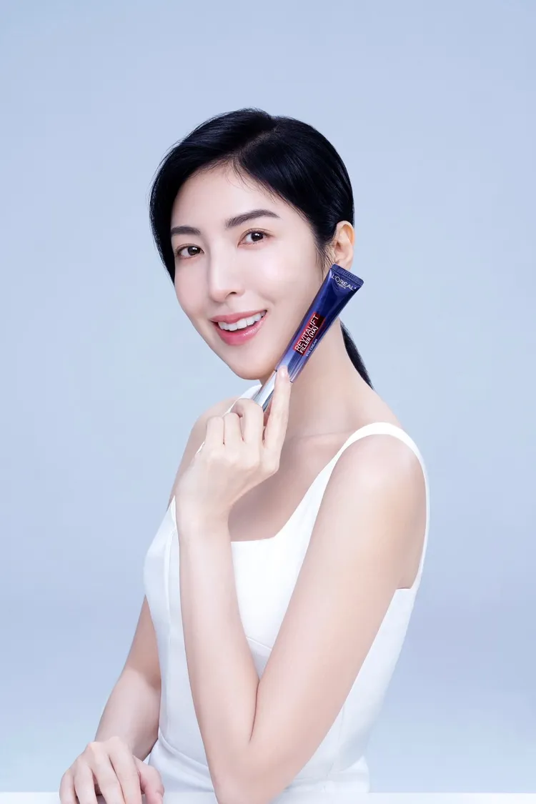 楊謹華成為開架保養品牌巴黎萊雅代言人。品牌提供